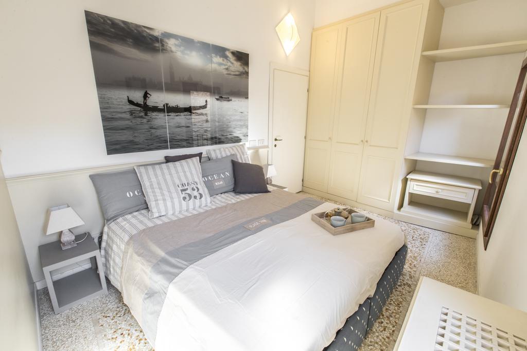 Lovely Venetian Apartment Екстер'єр фото